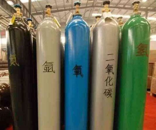 太原工業(yè)氣體氧氣，乙炔，氬氣，氮?dú)獾闹迫∨c用法